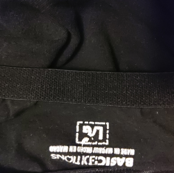 Basic Editions Top - Picture 6 of 6